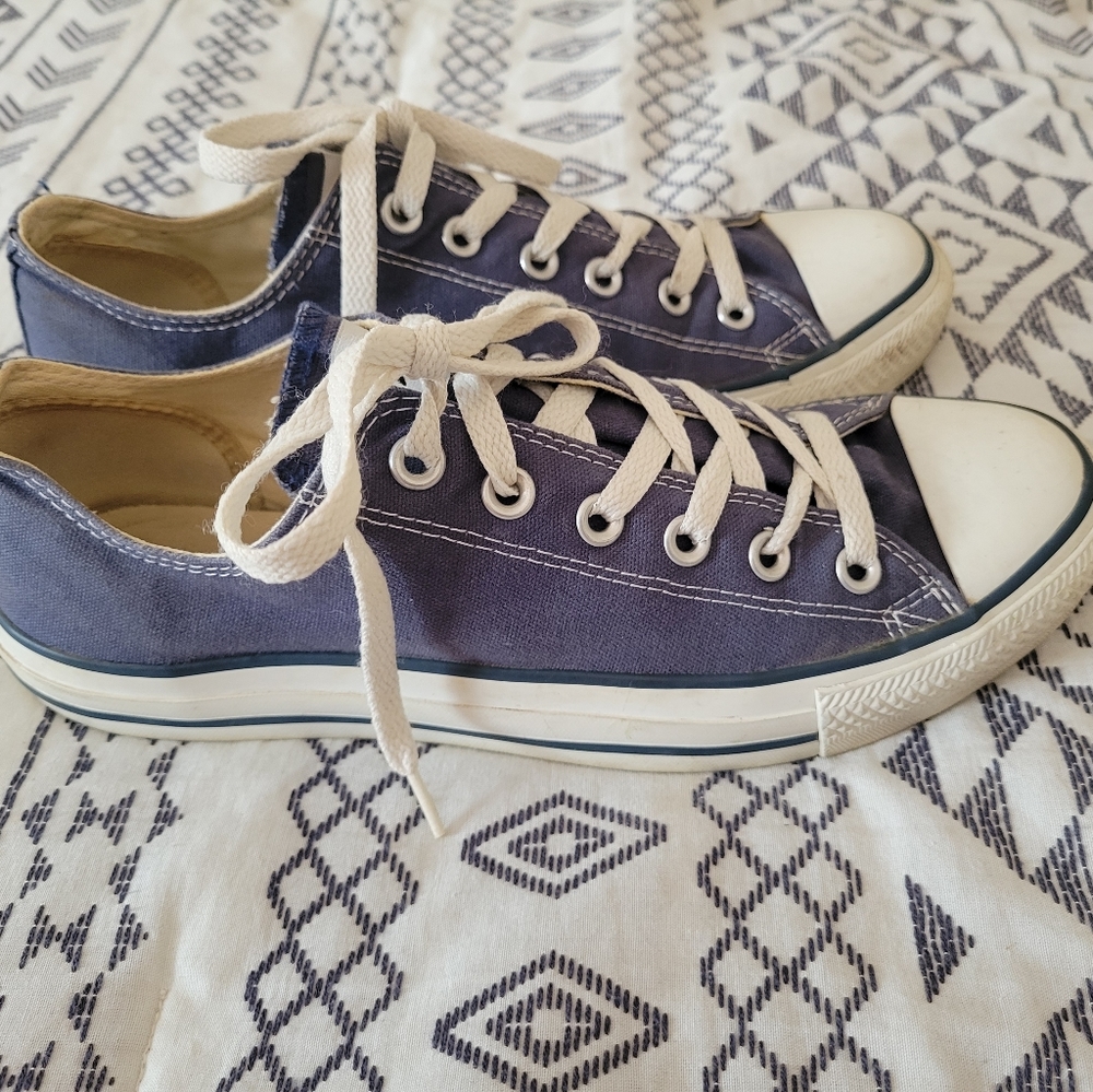 Converse Low Tops!
